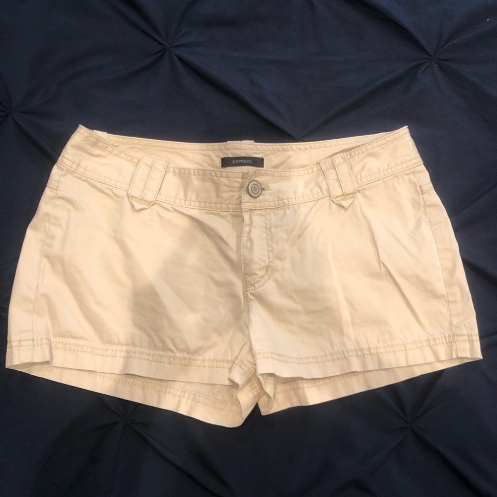 Khaki shorts
